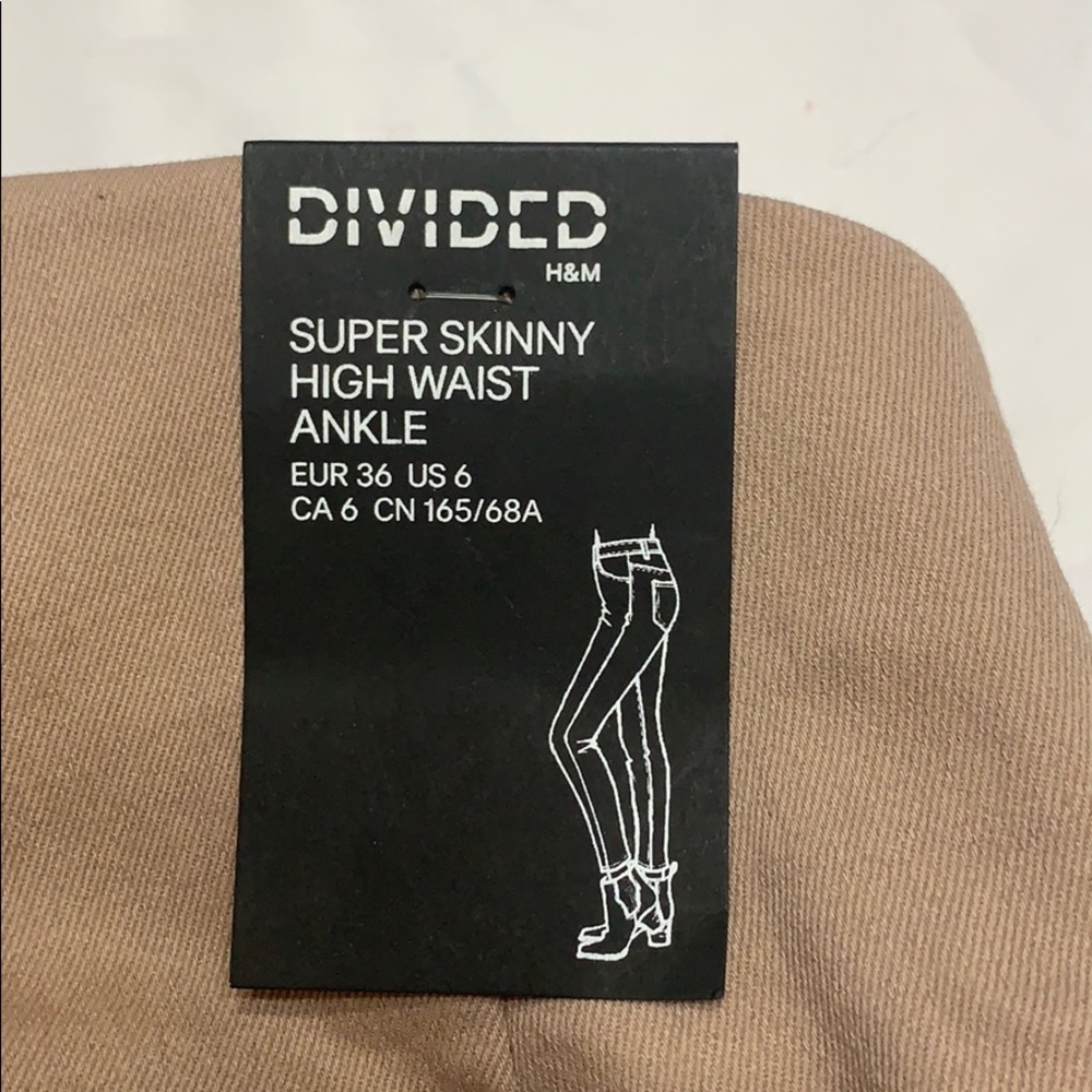 Pants - Picture 4 of 4